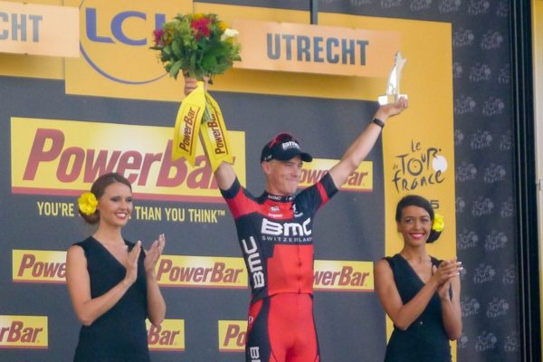 The Tour de France abolishes the “podium-girls”