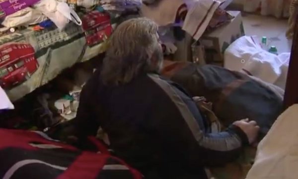 France: a 300-kilos man stranded in his home for months will soon be evacuated