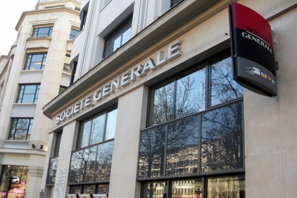 French bank Société Générale plans to cut 650 to 700 positions in France