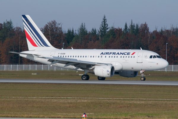 Air France, unions rail against EU bailout conditions